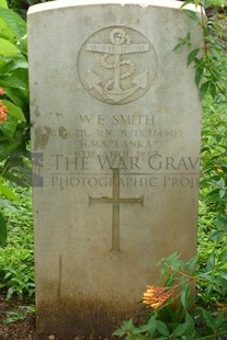 TRINCOMALEE WAR CEMETERY - SMITH, WALTER ERNEST